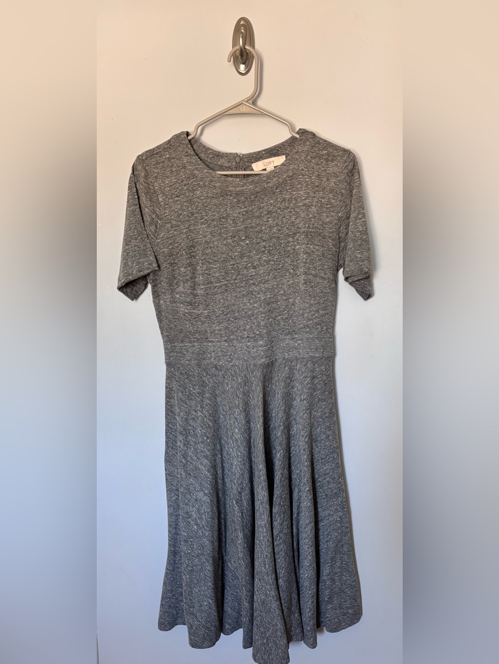 LOFT Gray Short-Sleeve Knit Midi Fit-and-Flare Dress